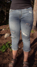 Load image into Gallery viewer, Mid-Rise Light Blue Distressed Capri
